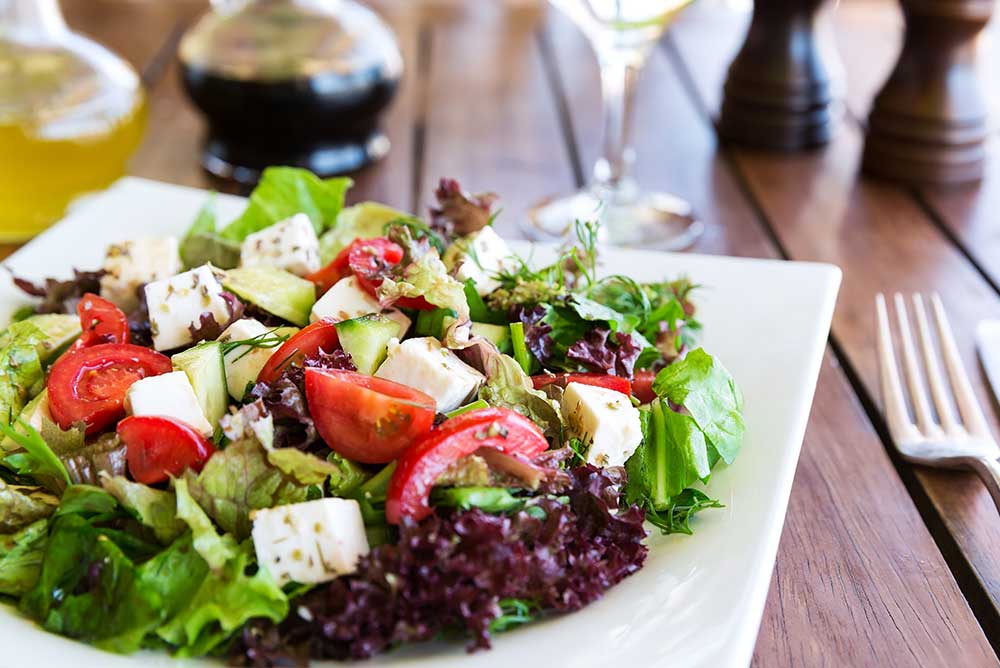 Geitenkaassalade met een wijn uit de Loire